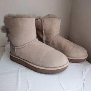 UGG Women's Selene Baily Bow Nautical Bow